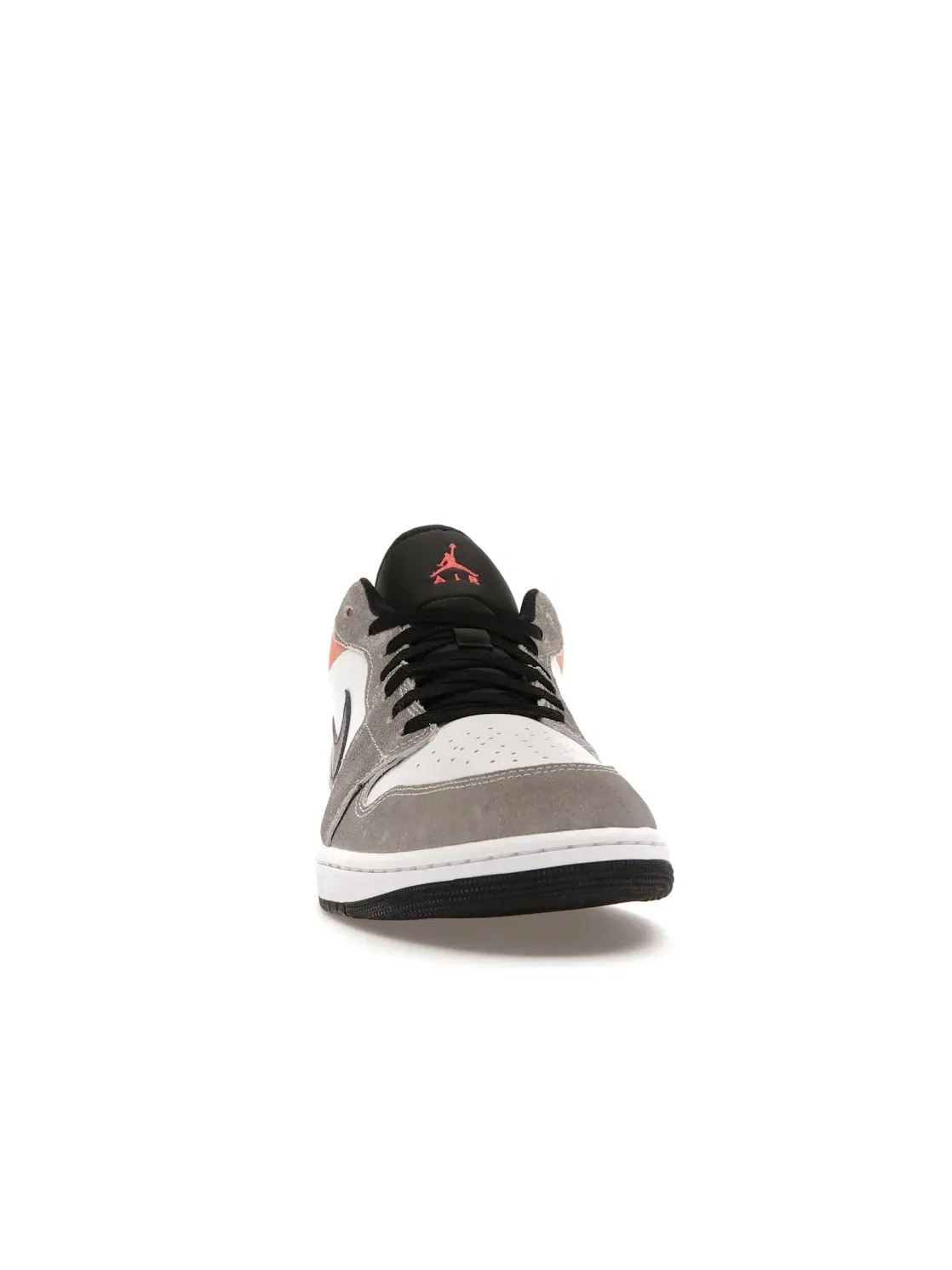 Мужские кроссовки с замшевыми вставками Jordan 1 Low SE Flight Club Jordan — изображение 2 из 4, черный/--белый