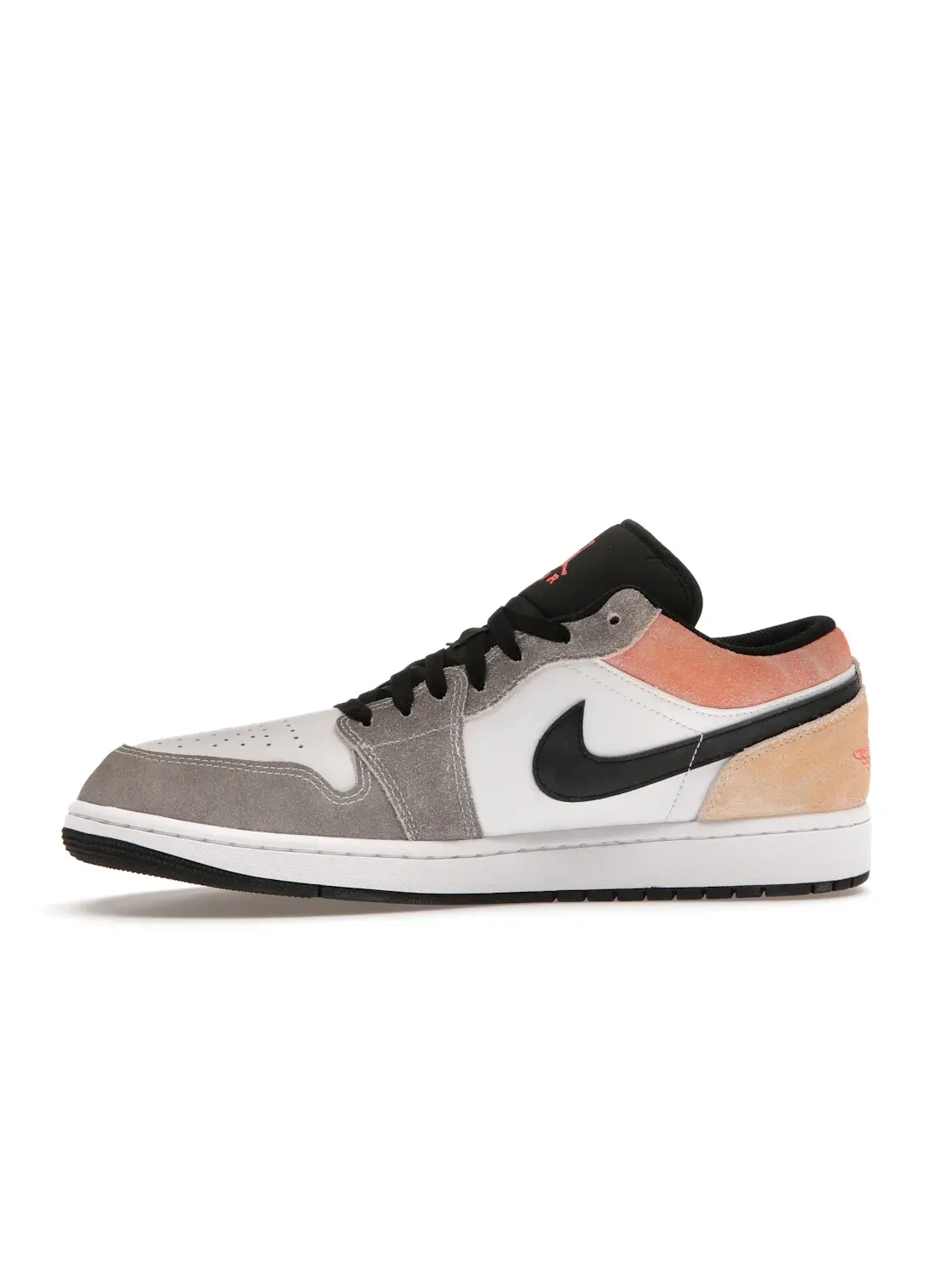 Мужские кроссовки с замшевыми вставками Jordan 1 Low SE Flight Club Jordan — изображение 3 из 4, черный/--белый