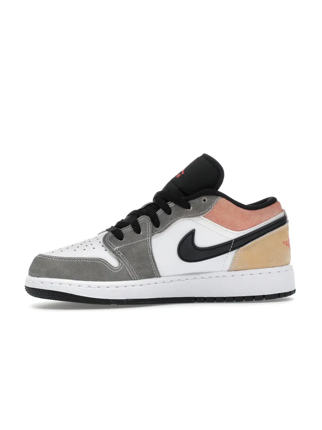 Детские кроссовки для мальчиков с низким верхом Jordan 1 Low SE Jordan — изображение 3 из 4, черный///белый