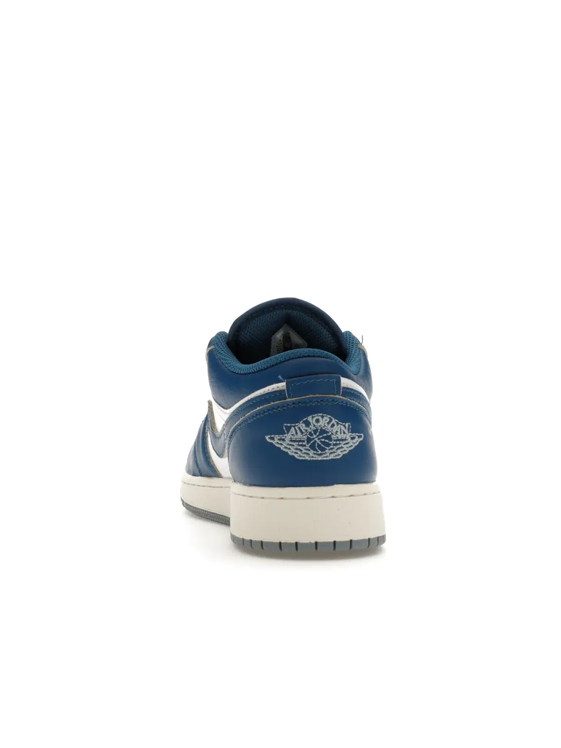 Детские кроссовки с премиальными материалами Jordan 1 Low SE Industrial Blue (GS) Jordan — изображение 4 из 4