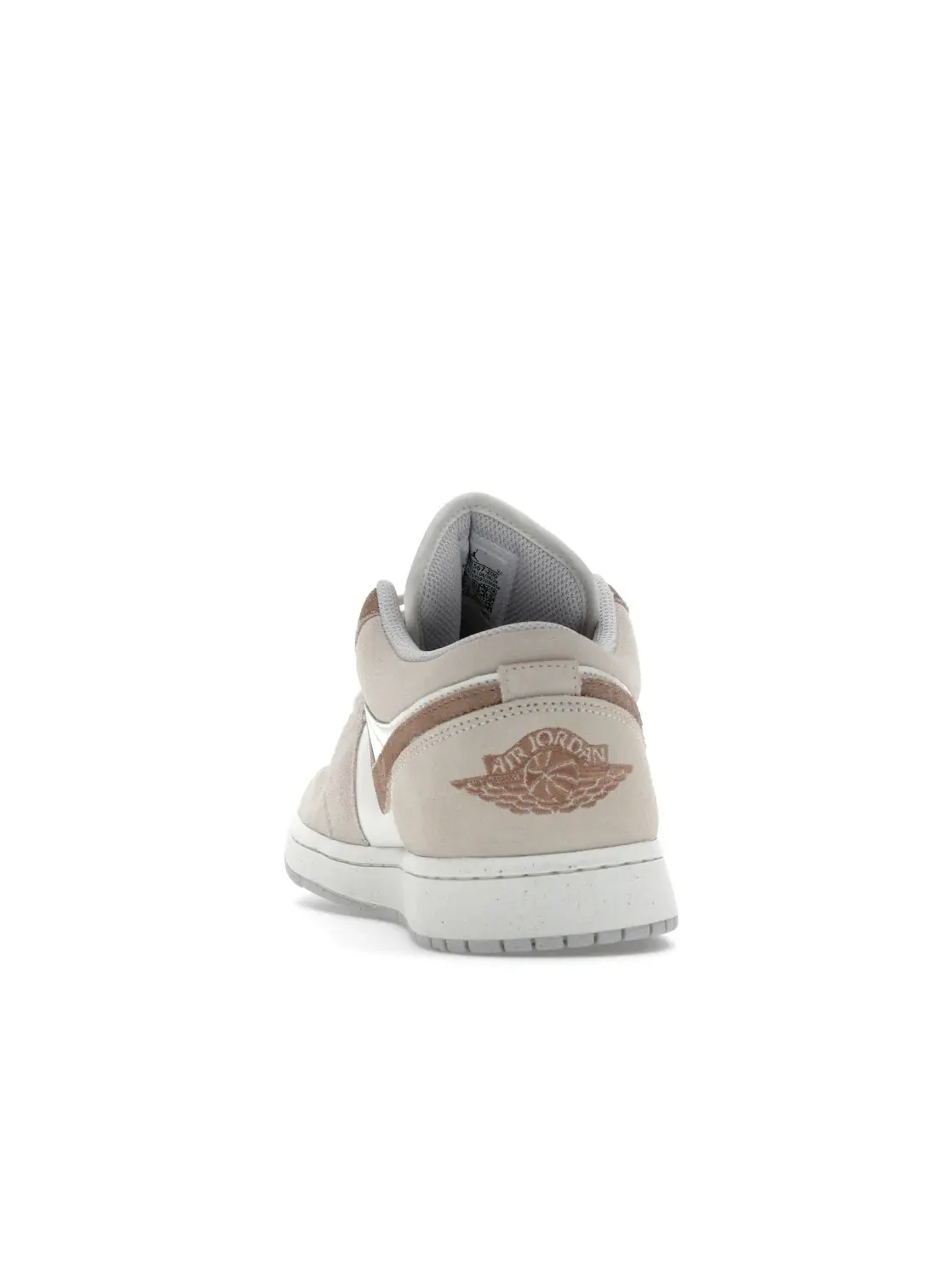 Мужские кроссовки с премиальными материалами Jordan 1 Low SE Jordan — изображение 4 из 4