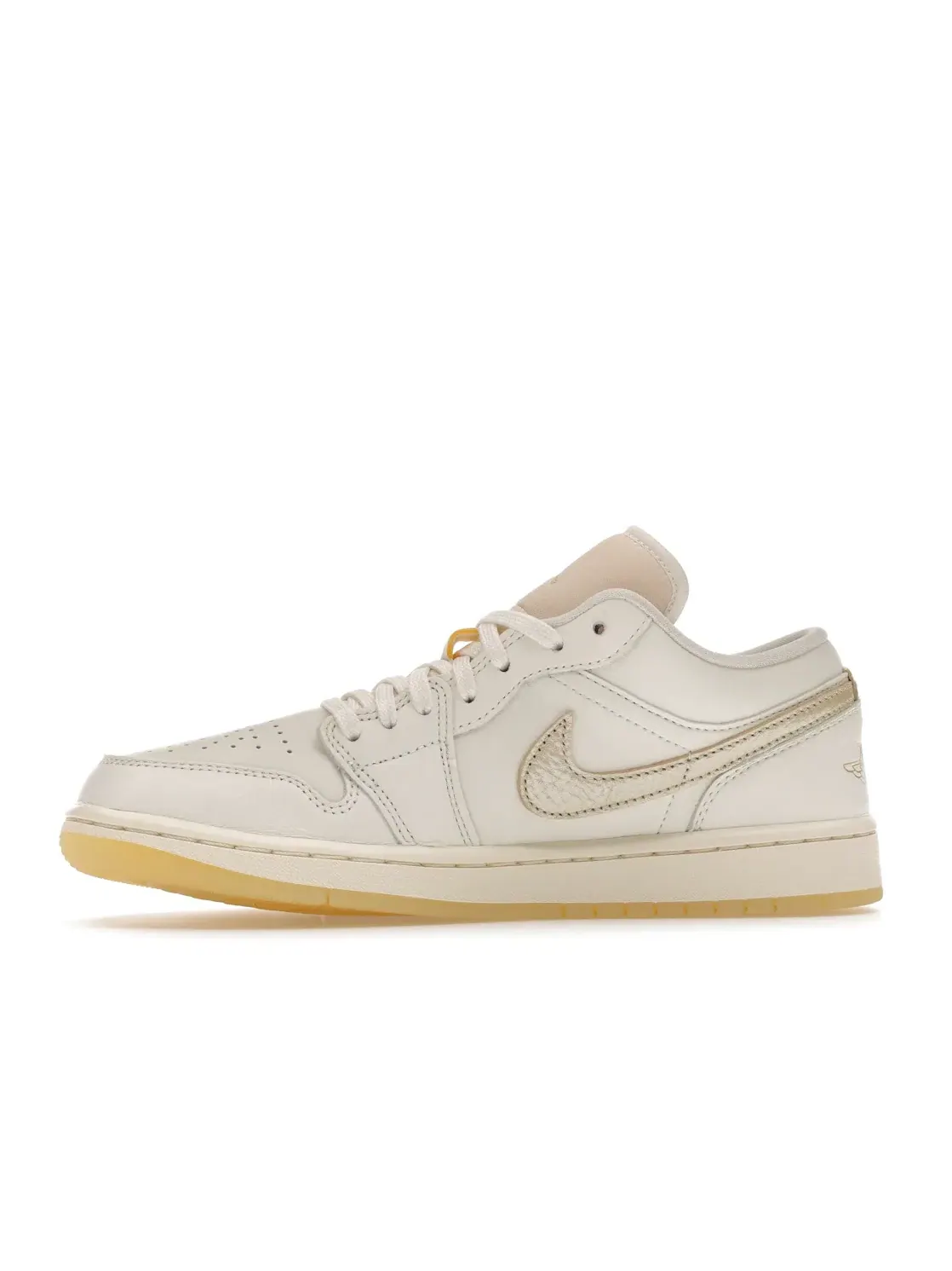 Женские кроссовки Lifestyle Jordan 1 Low SE Jordan — изображение 3 из 4