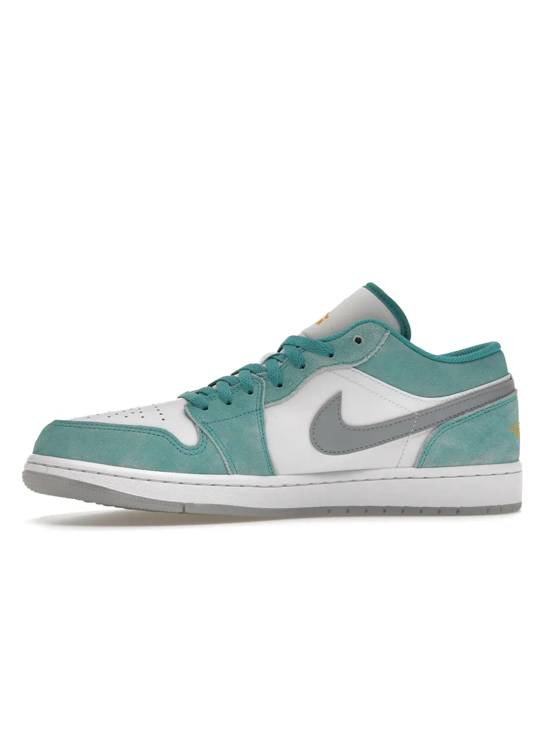 Мужские кроссовки с замшевым верхом Jordan 1 Low SE New Emerald Jordan — изображение 3 из 4, белый светлый серый