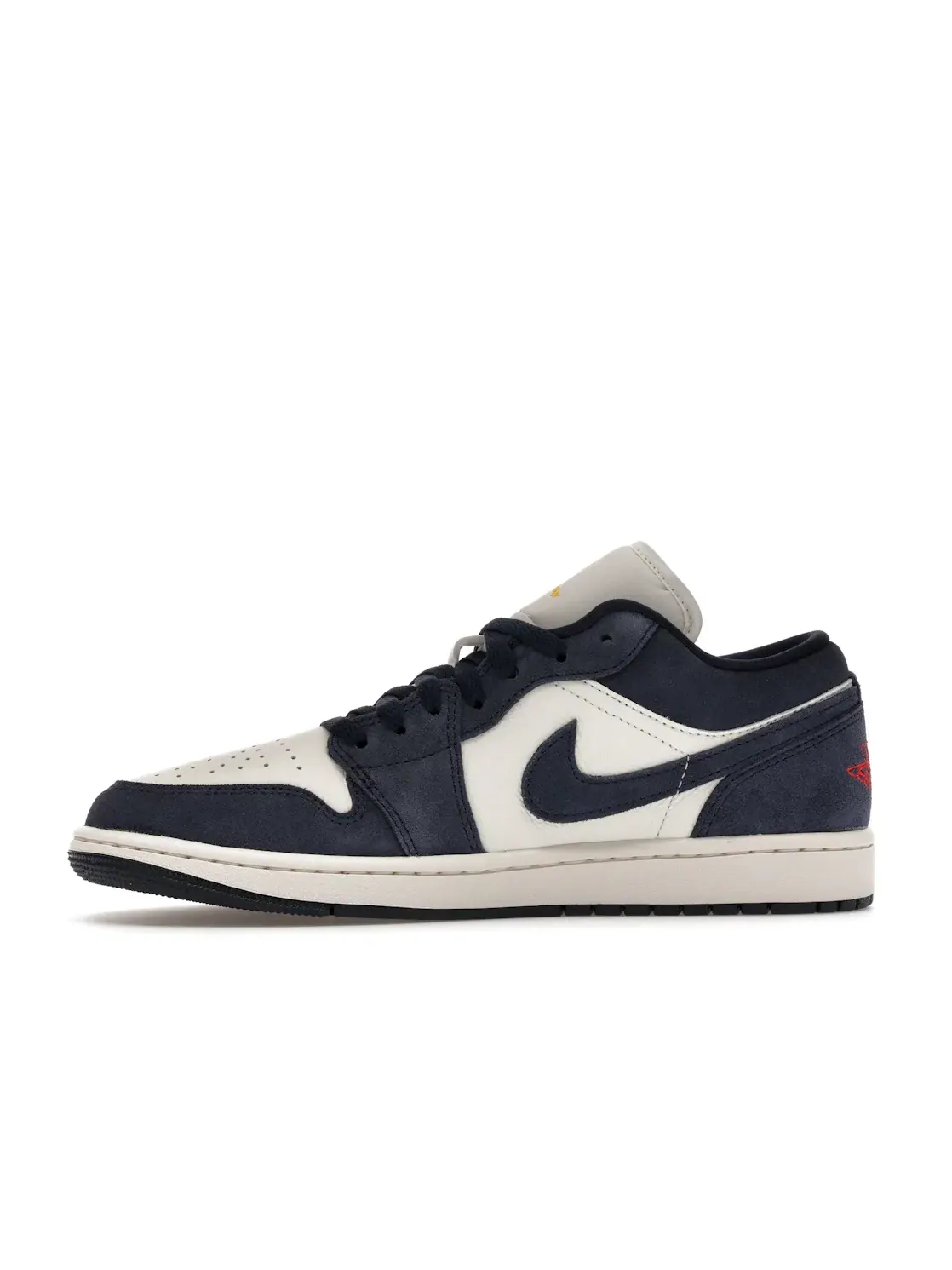 Мужские кроссовки Lifestyle с замшевым верхом Jordan 1 Low SE — изображение 2 из 3, золотистый/красный