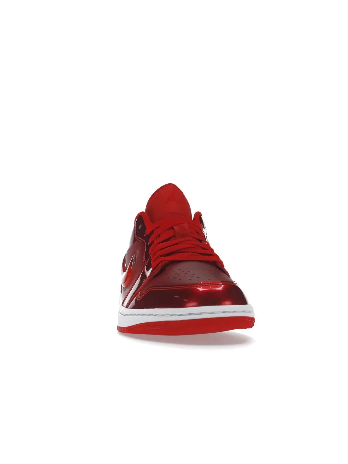 Женские кроссовки Lifestyle с кожаным верхом Jordan 1 Low SE — изображение 2 из 4, красный-белый