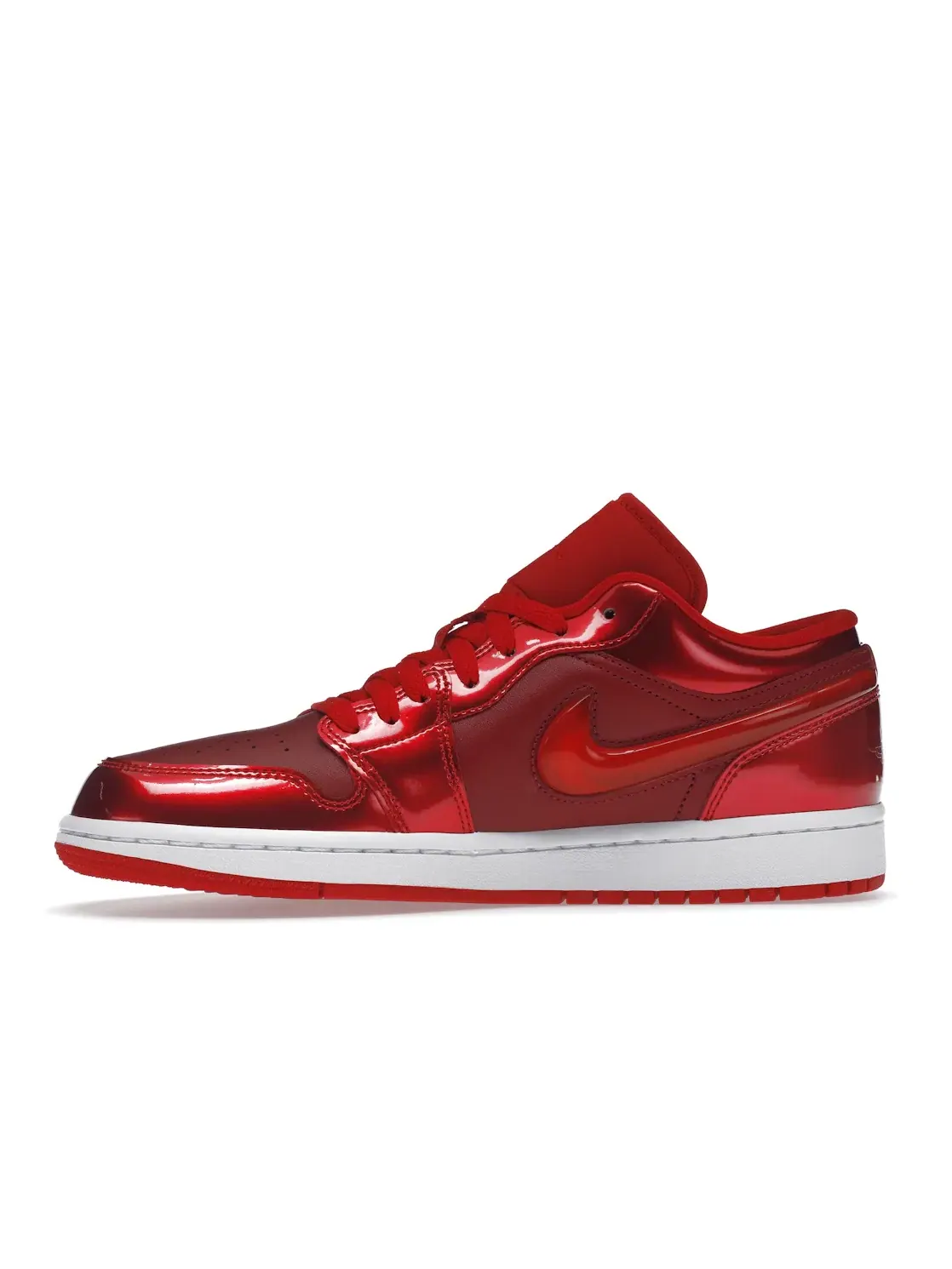 Женские кроссовки Lifestyle с кожаным верхом Jordan 1 Low SE — изображение 3 из 4, красный-белый