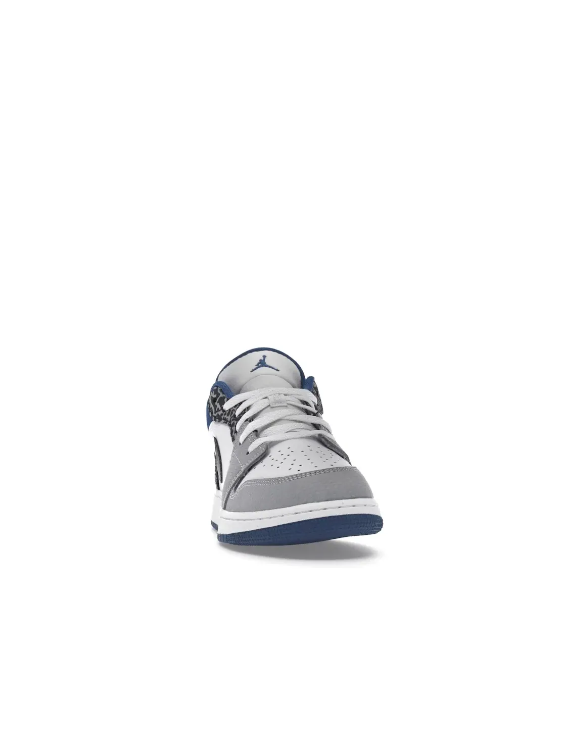 Детские кроссовки Lifestyle с принтом Jordan 1 Low SE True Blue Jordan — изображение 2 из 4, белый/серый синий черный