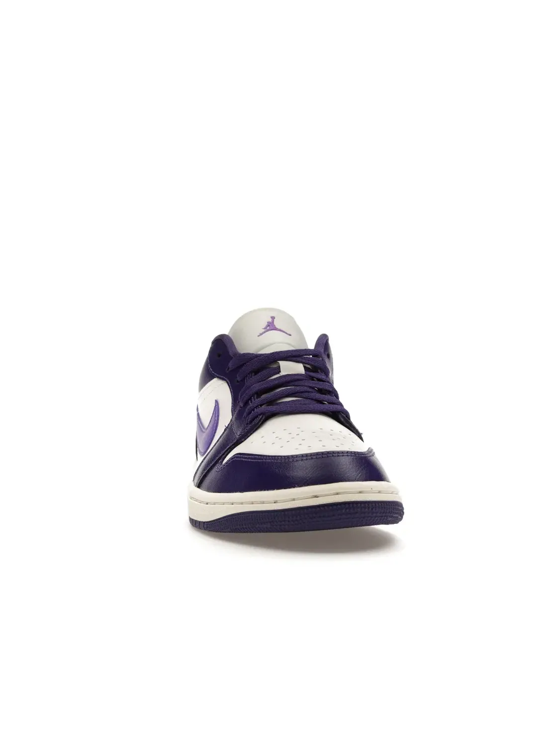 Женские кроссовки с низким верхом Jordan 1 Low Sky J Purple Jordan — изображение 2 из 4, фиолетовый