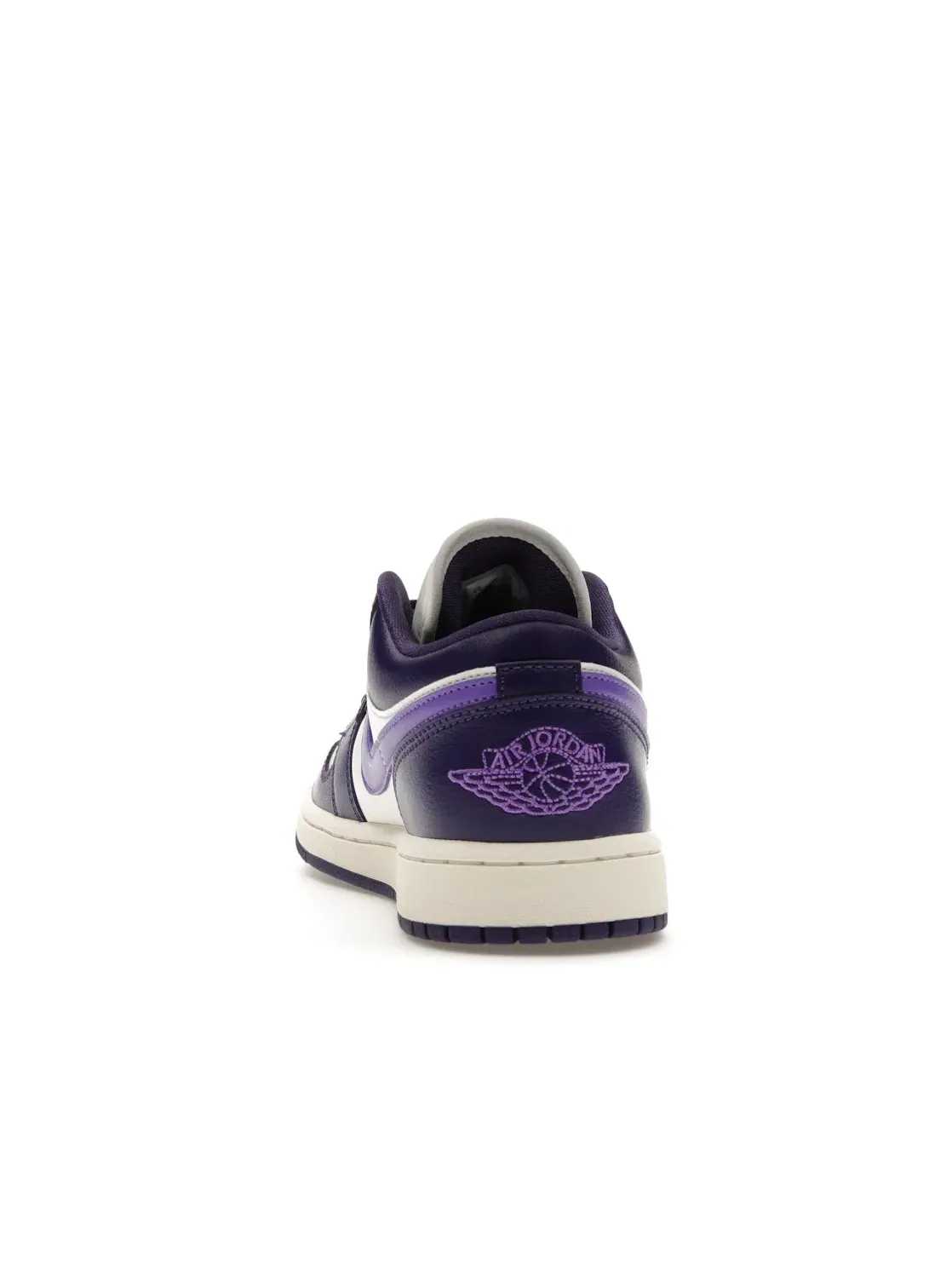 Женские кроссовки с низким верхом Jordan 1 Low Sky J Purple Jordan — изображение 4 из 4, фиолетовый