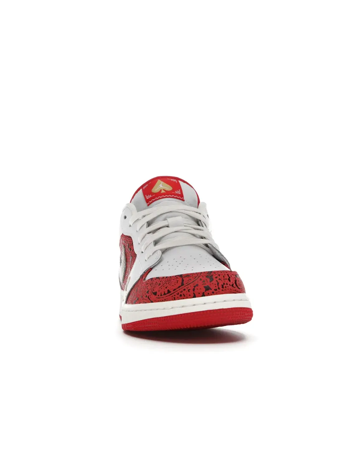 Детские кроссовки Lifestyle с принтом Jordan 1 Low Jordan White/Metallic Gold-University Red-Sail — изображение 2 из 4