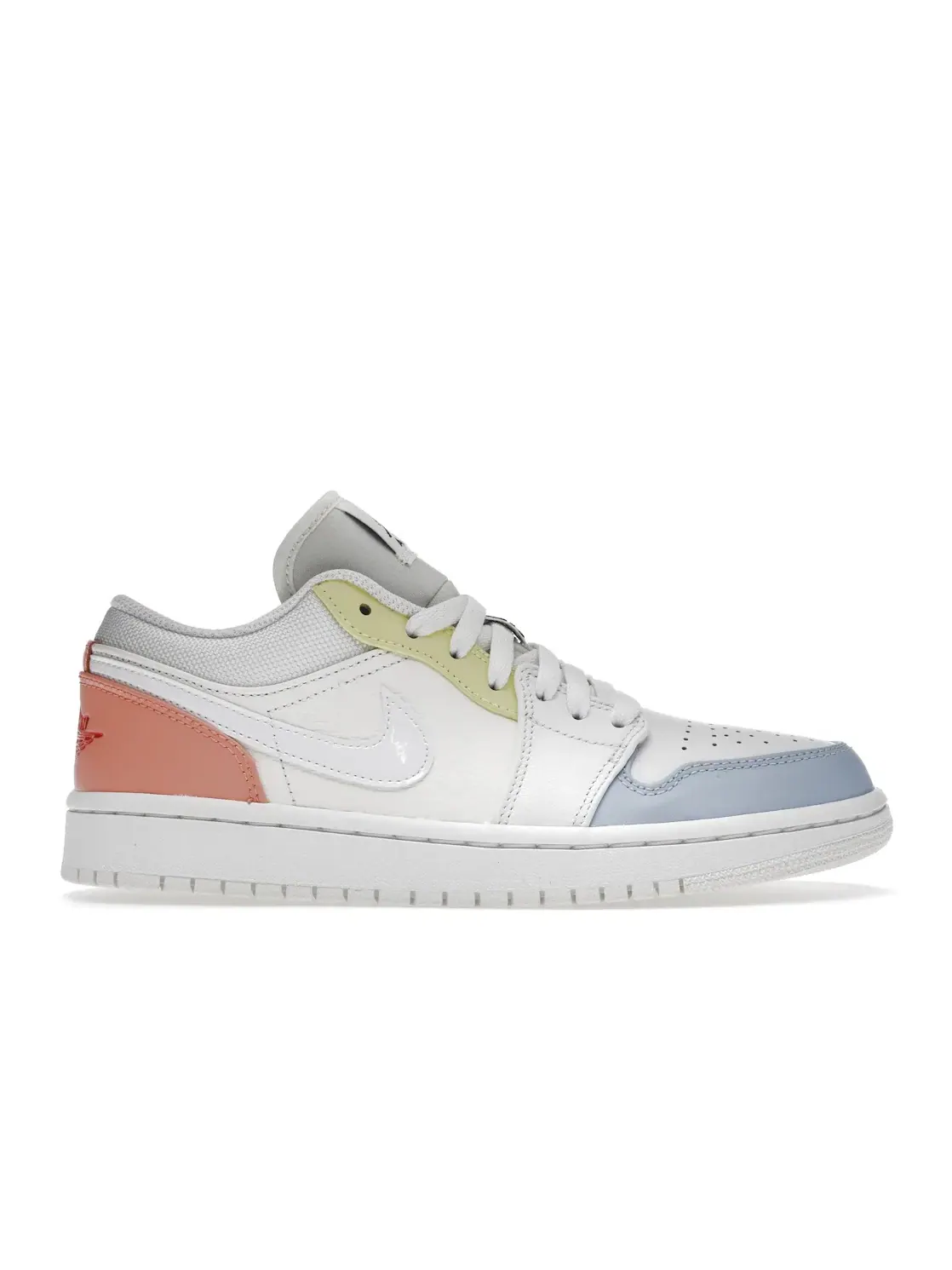 Мужские кроссовки с низким верхом Jordan 1 Low To My First Coach Jordan — изображение 1 из 4, белый--белый