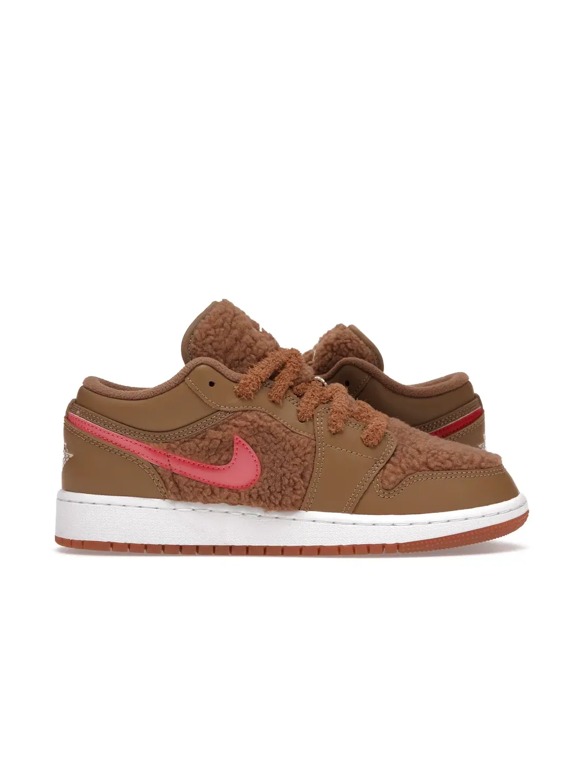 Детские кроссовки Lifestyle с принтом Jordan 1 Low Utility Teddy Bear GS Jordan — изображение 1 из 4