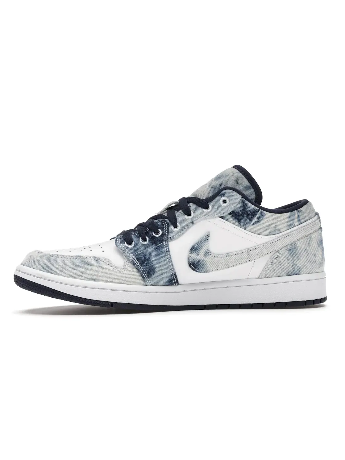 Мужские кроссовки с джинсовыми вставками Jordan 1 Low Jordan — изображение 3 из 4, белый/темно-синий-белый