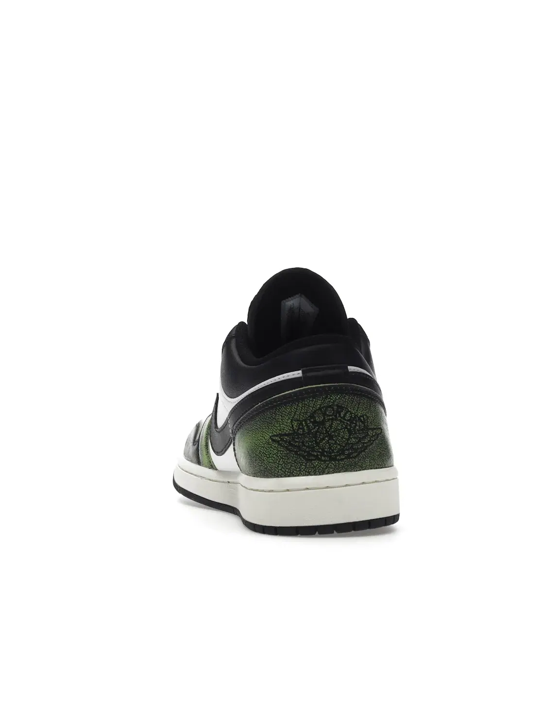 Мужские кроссовки Lifestyle с эффектом износа Jordan 1 Low Jordan — изображение 4 из 4, черный/зеленый