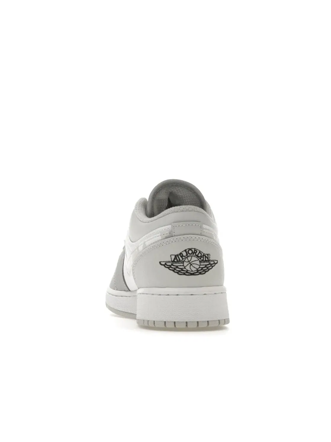 Детские кроссовки Lifestyle с камуфляжным принтом Jordan 1 Low Jordan — изображение 4 из 4, белый/-серый