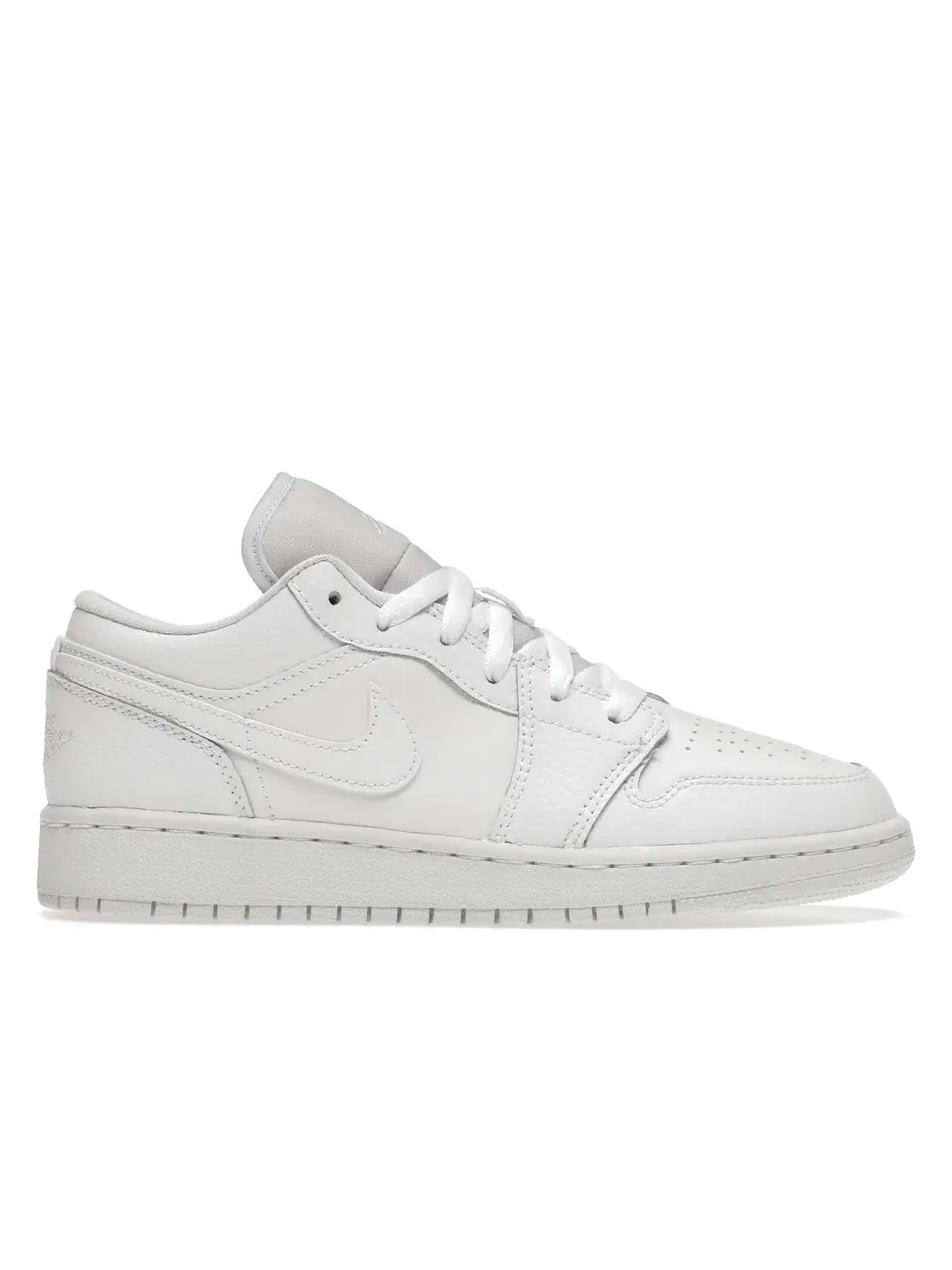 Детские кроссовки Lifestyle с текстурным замшевым верхом Jordan 1 Low — изображение 1 из 4, белый/белый-белый