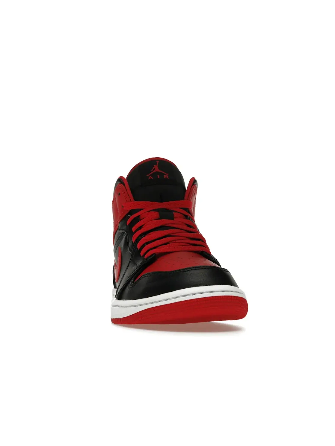 Мужские кроссовки Lifestyle с верхом из премиум-кожи Jordan 1 Mid Jordan — изображение 2 из 4, черный/красный-белый