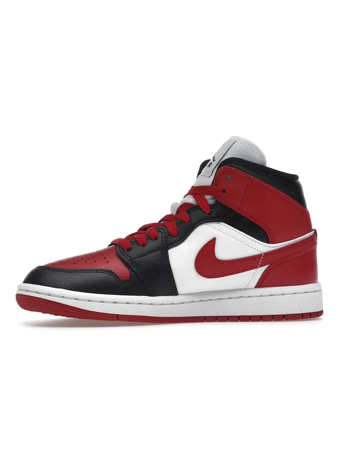 Женские кроссовки с кожаным верхом Jordan 1 Mid — изображение 3 из 4, белый/красный/черный