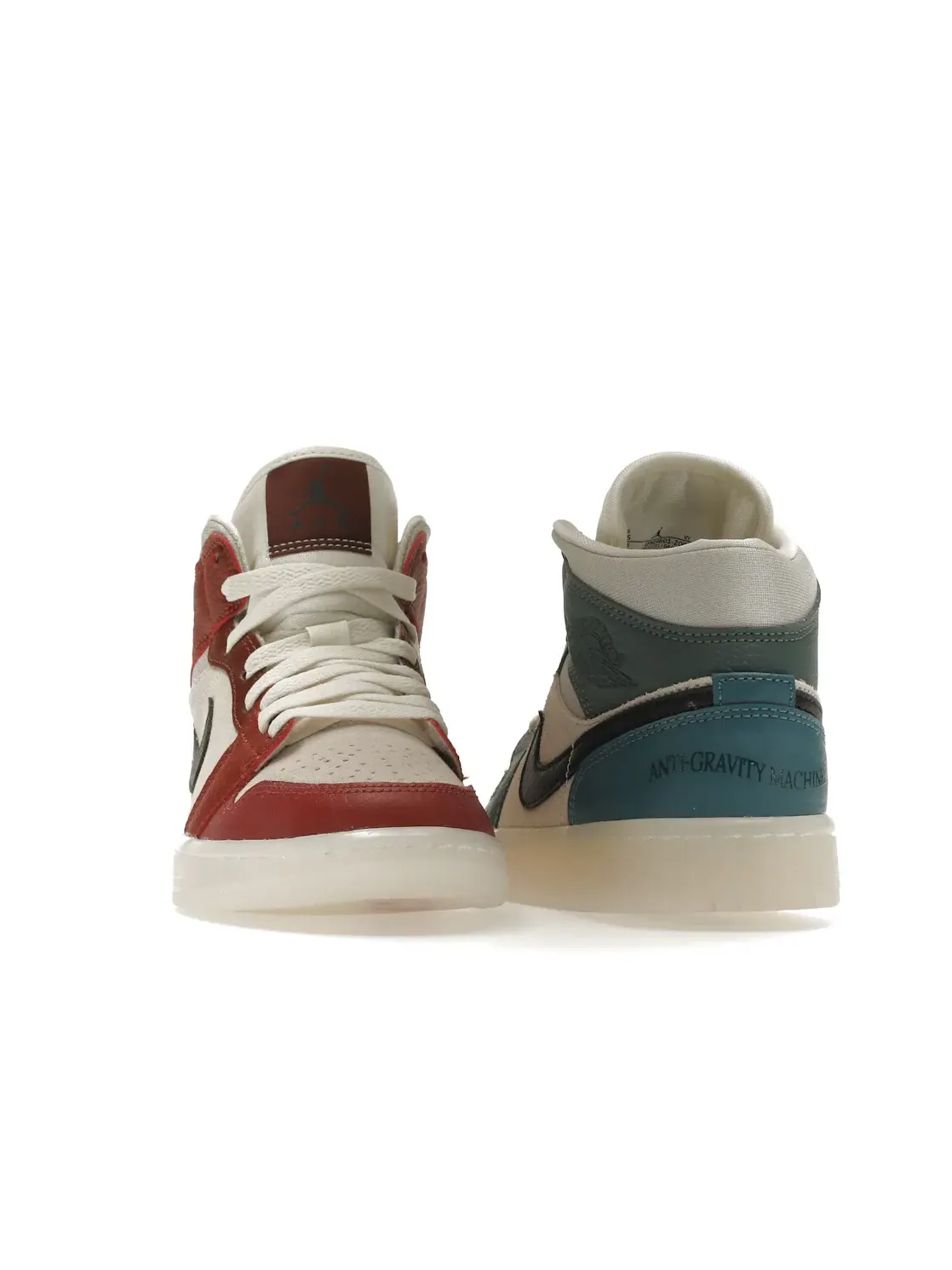 Женские кроссовки Lifestyle Jordan 1 Mid — изображение 2 из 4, темный/золотистый