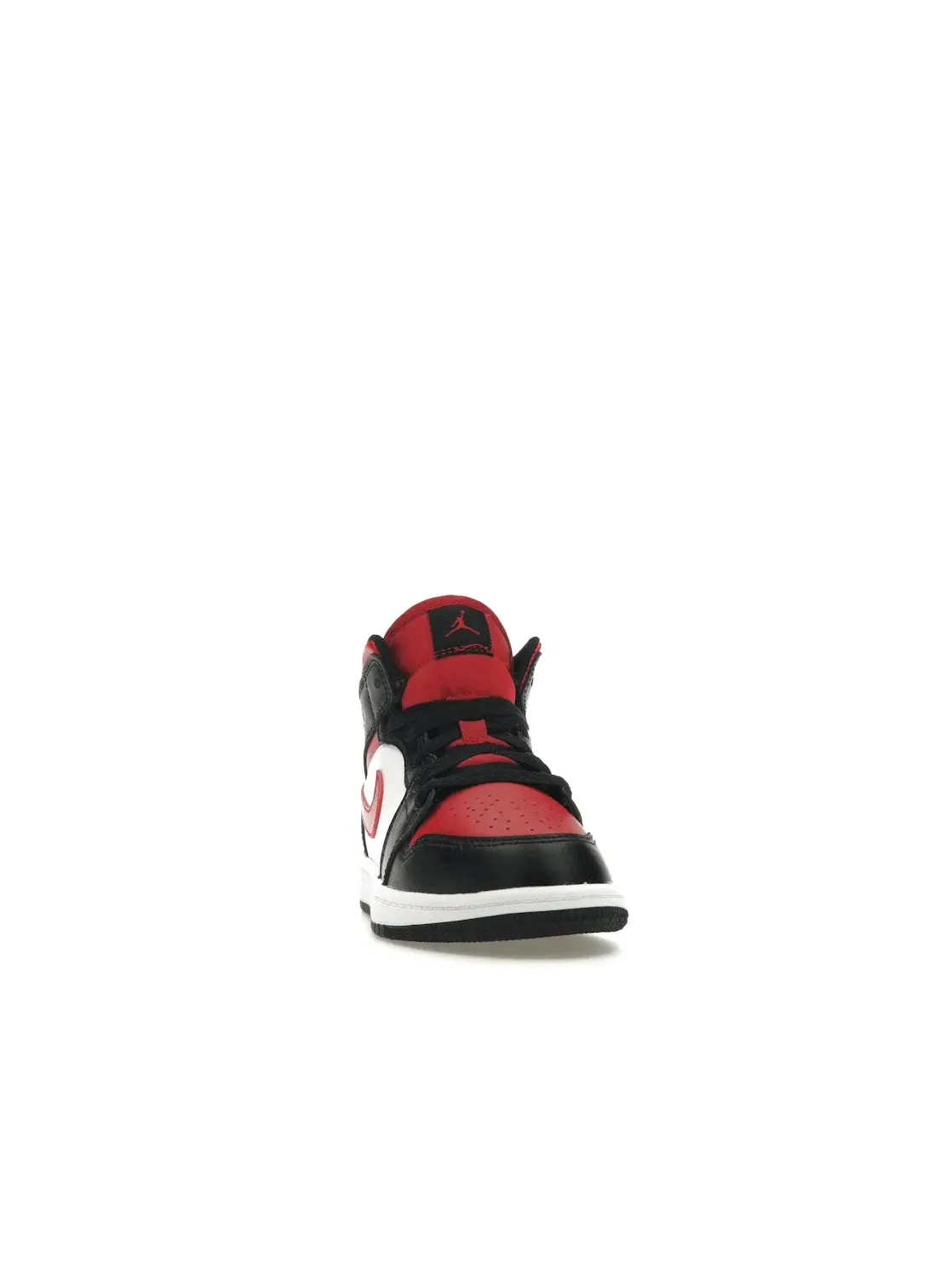 Детские кроссовки с перфорированным носком Jordan 1 Mid Jordan — изображение 2 из 4, черный/красный-белый