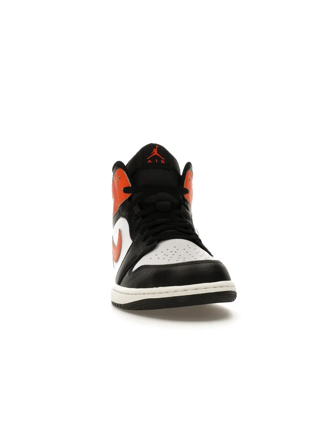 Мужские кроссовки Lifestyle Jordan 1 Mid Jordan — изображение 2 из 4, белый//черный