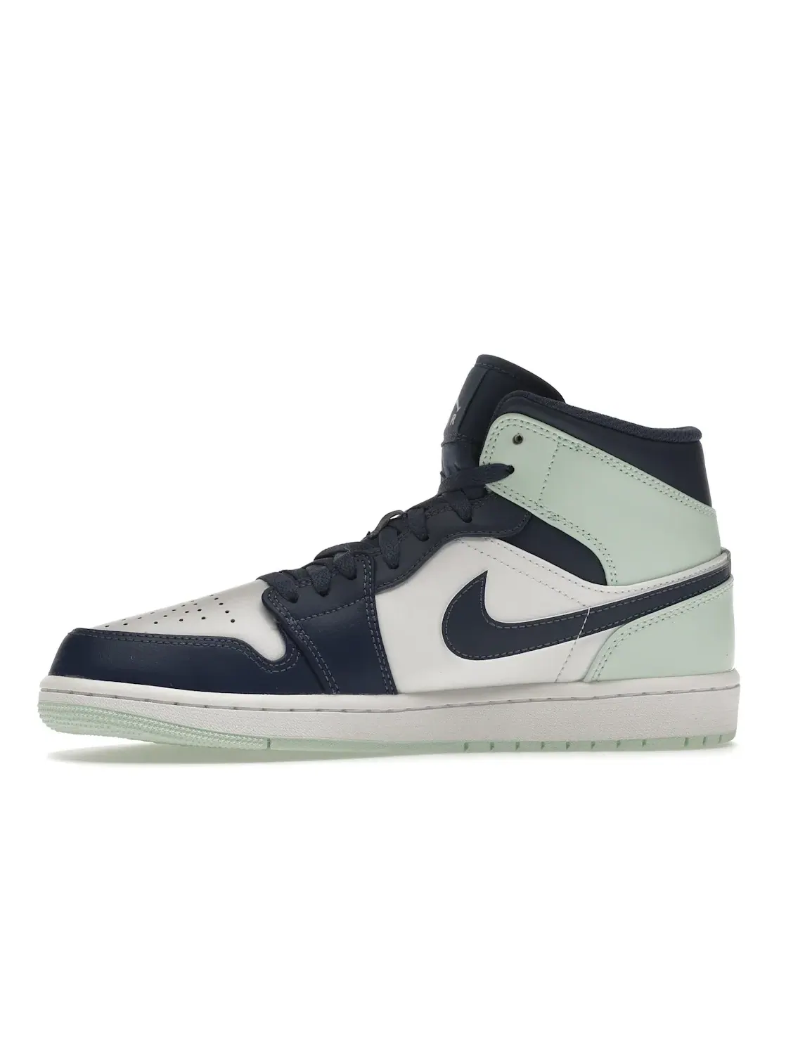Мужские кроссовки Lifestyle с perforated toebox Jordan 1 Mid Jordan — изображение 3 из 4, темно-синий/-белый