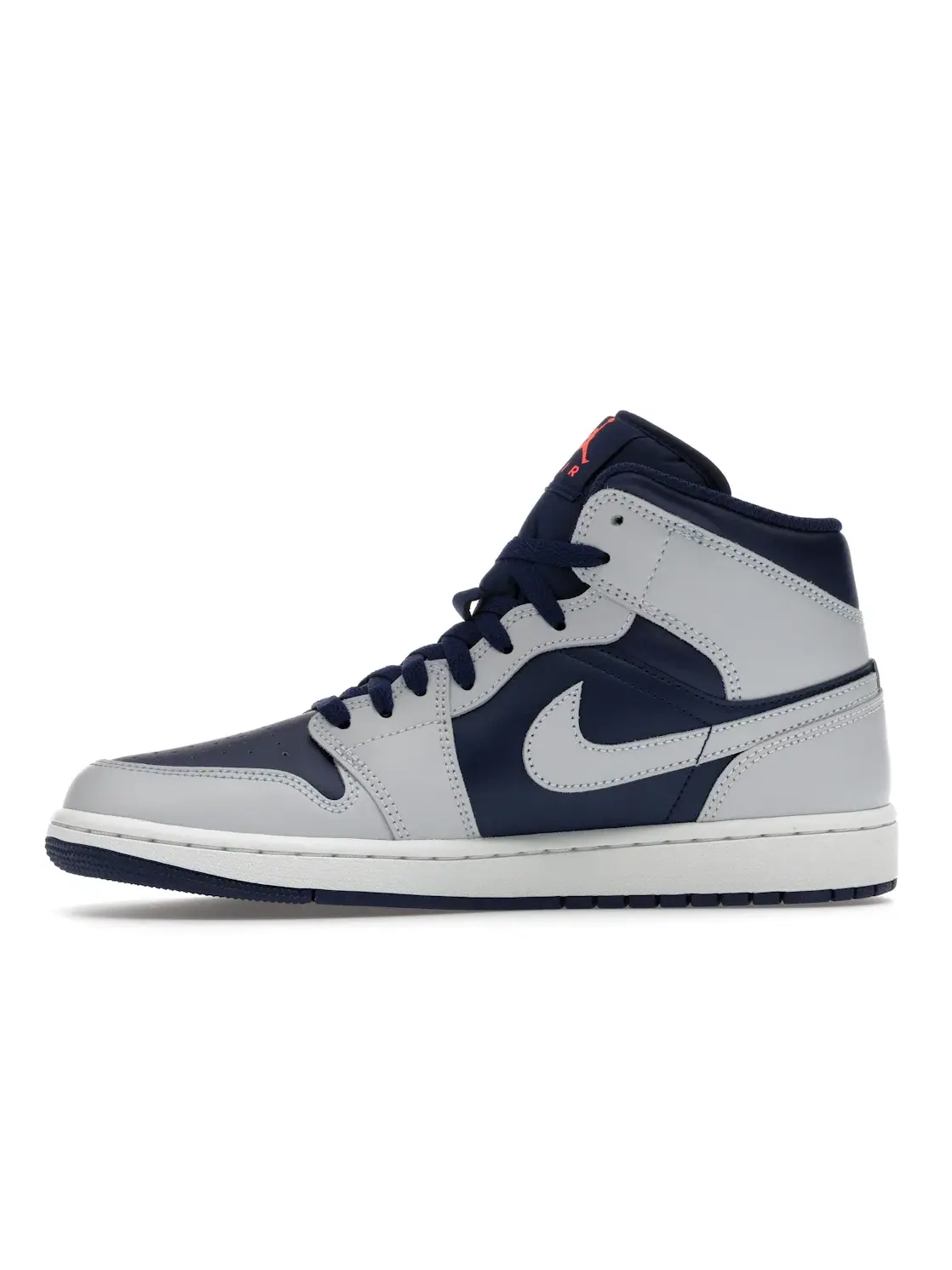 Мужские кроссовки Lifestyle с контрастными акцентами Jordan 1 Mid — изображение 3 из 4, синий/белый//платиновый