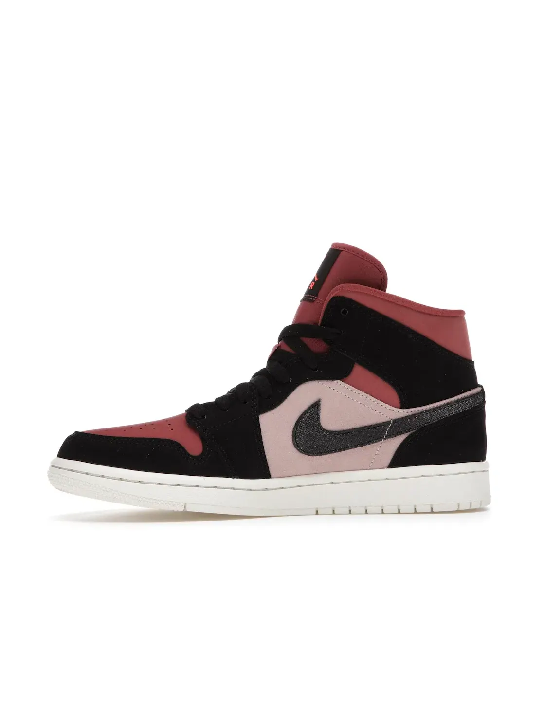 Женские кроссовки Lifestyle с состаренными элементами Jordan 1 Mid — изображение 3 из 4, бежевый/черный