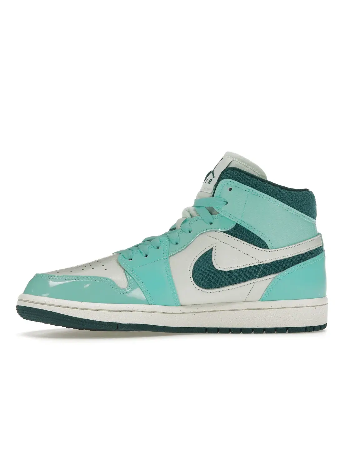 Женские кроссовки с патентованной кожей и вставками из велюра Jordan 1 Mid Jordan — изображение 3 из 4, зеленый