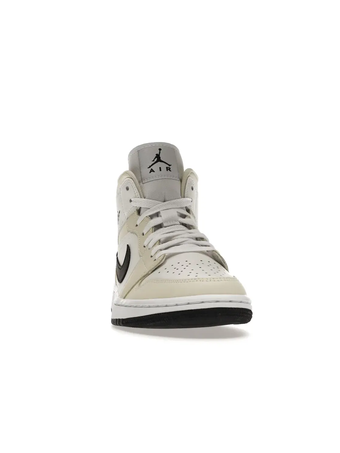 Женские кроссовки Lifestyle с кожаным верхом Jordan 1 Mid Coconut Milk Jordan — изображение 2 из 4, черный-белый-белый