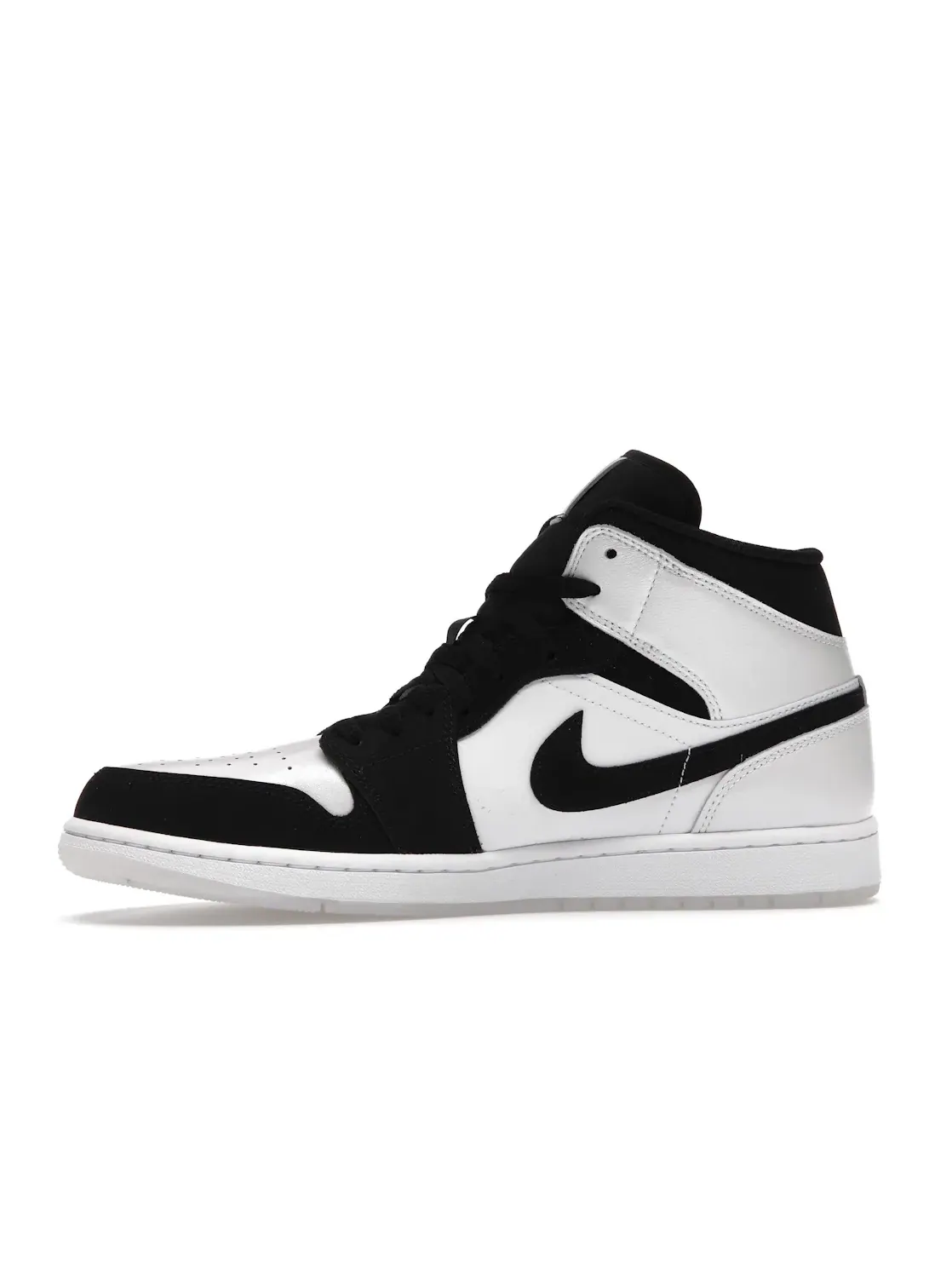 Мужские кроссовки с кожаным верхом Jordan 1 Mid — изображение 3 из 4, белый/черный