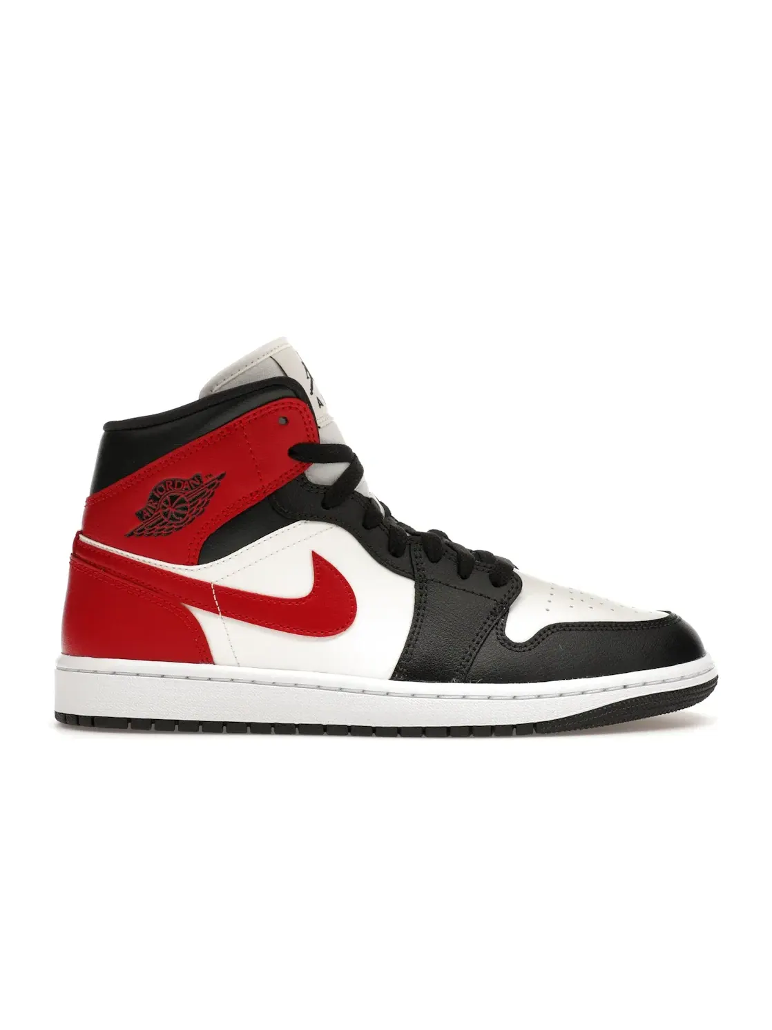 Женские кроссовки Lifestyle с контрастными акцентами Jordan 1 Mid — изображение 1 из 4, черный/белый/красный