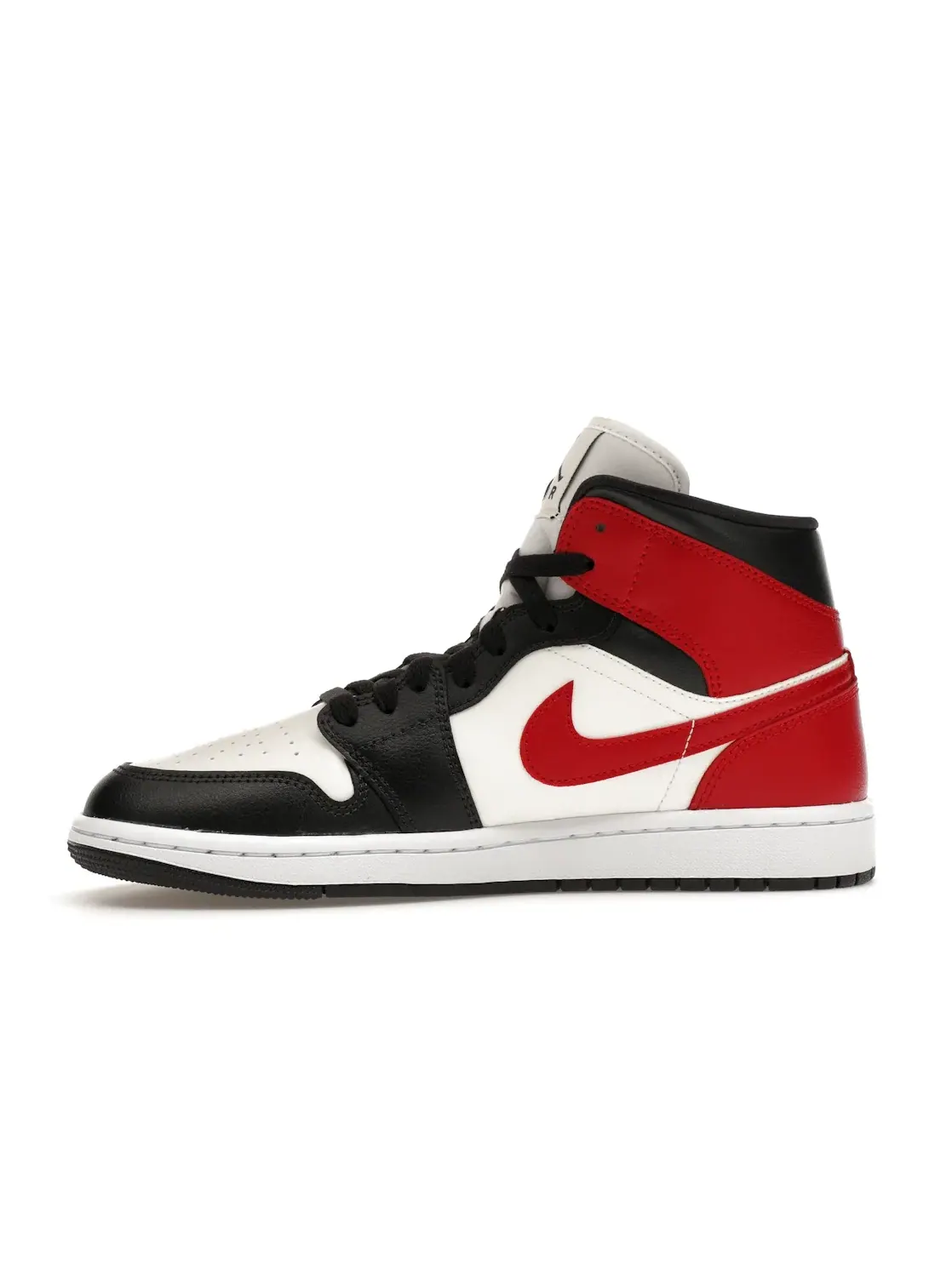 Женские кроссовки Lifestyle с контрастными акцентами Jordan 1 Mid — изображение 3 из 4, черный/белый/красный