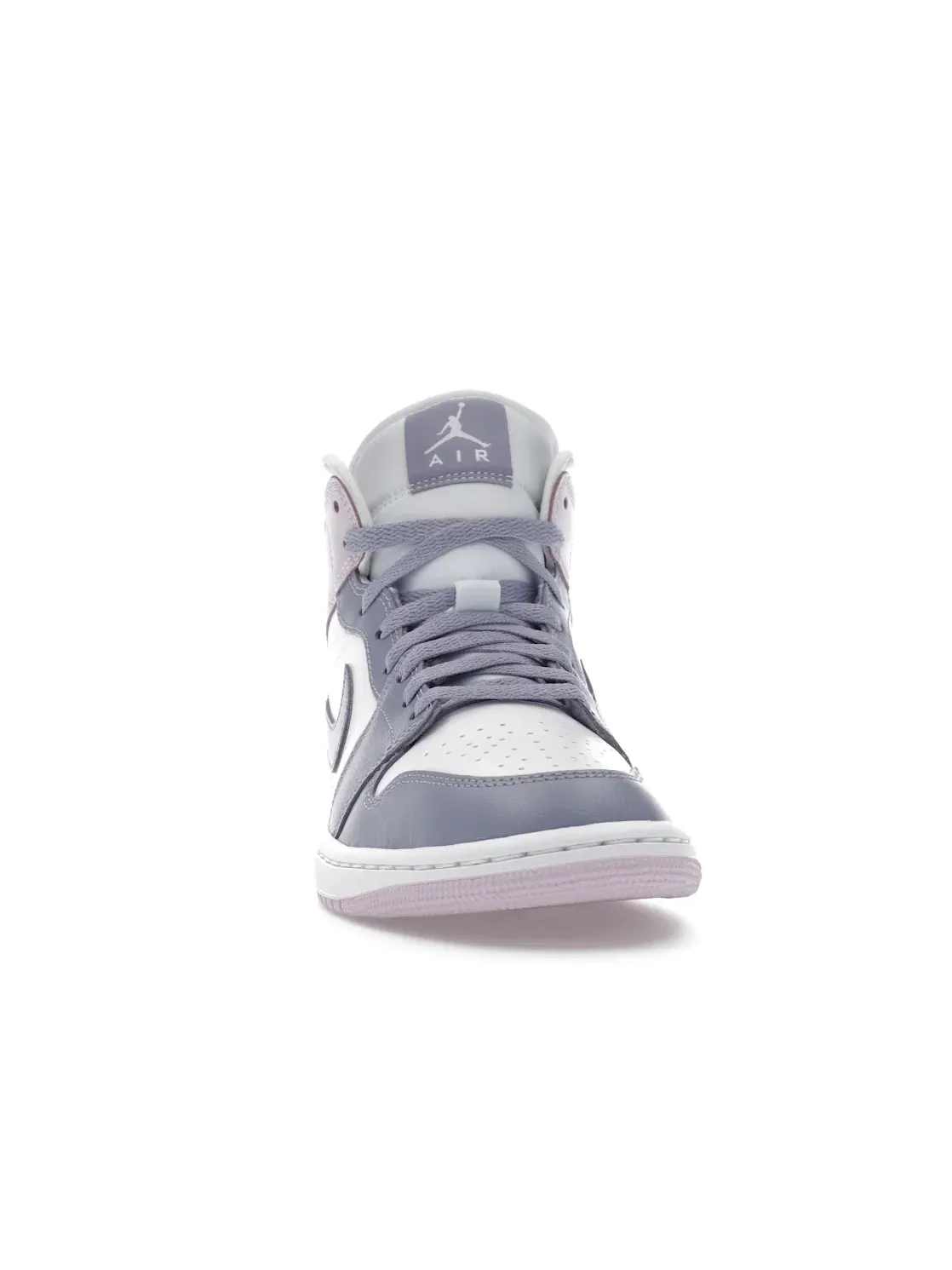 Женские кроссовки Lifestyle с пастельной цветовой гаммой Jordan 1 Mid — изображение 2 из 4, индиго//белый