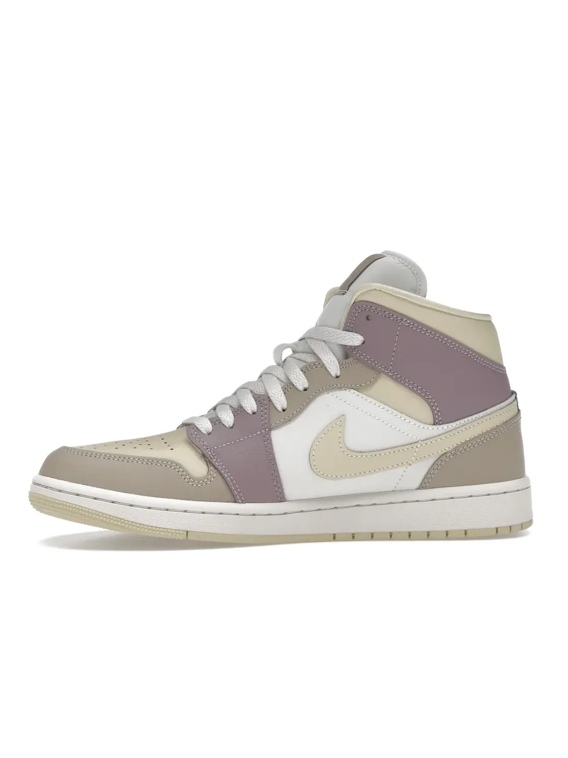 Женские кроссовки с кожаным верхом Jordan 1 Mid Jordan — изображение 3 из 4