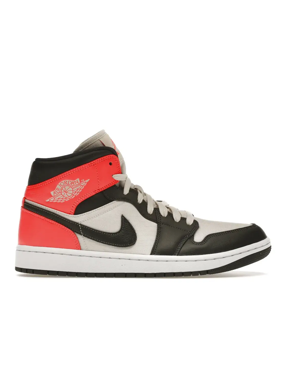 Женские кроссовки Lifestyle Jordan 1 Mid — изображение 1 из 4