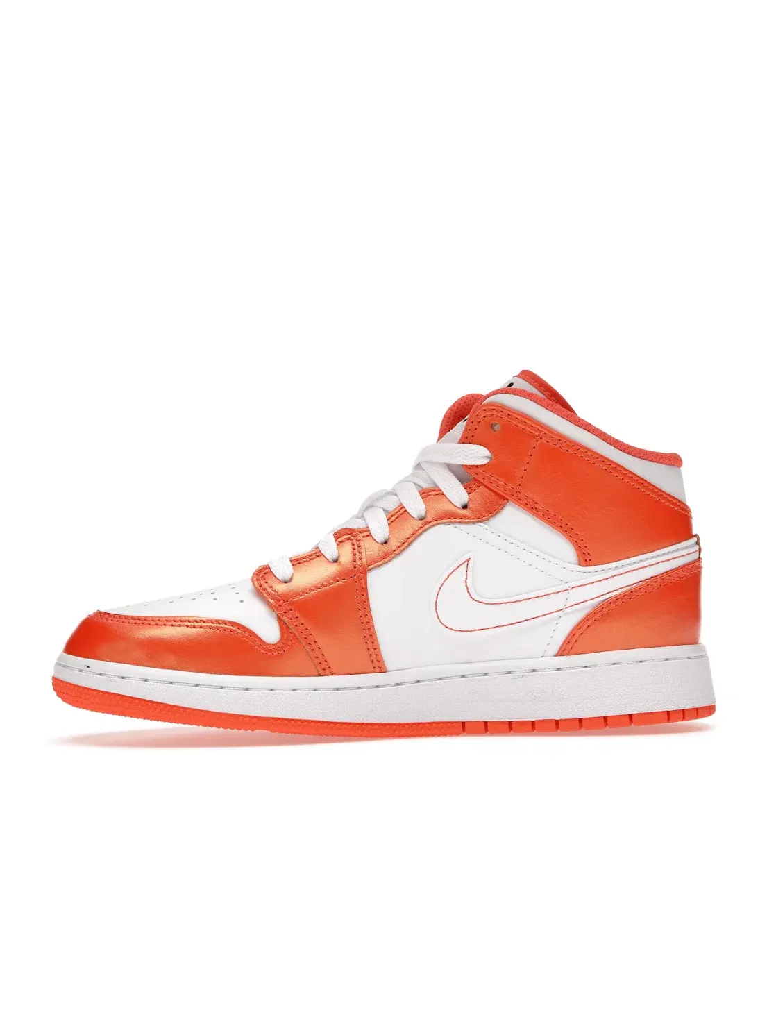 Детские кроссовки Lifestyle с принтом Jordan 1 Mid Jordan — изображение 3 из 4, оранжевый/черный-белый