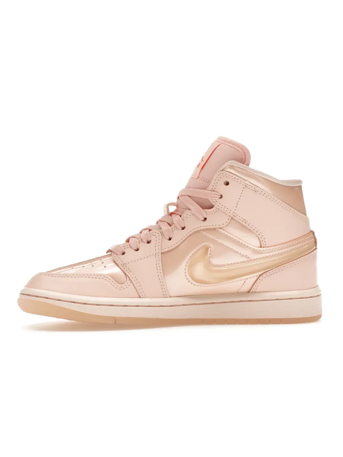 Женские кроссовки с патентной кожей Jordan 1 Mid — изображение 3 из 4, розовый