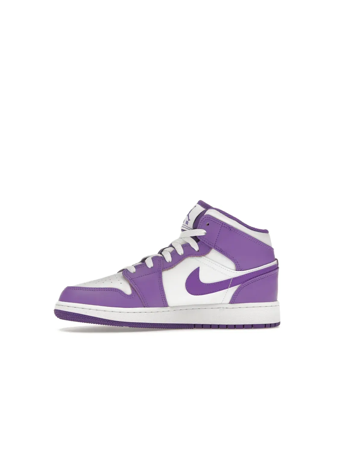 Детские кроссовки с кожаным верхом Jordan 1 Mid — изображение 3 из 4, фиолетовый/белый