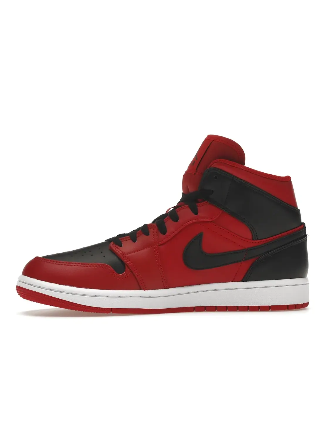 Мужские кроссовки с контрастными накладками Jordan 1 Mid Reverse Bred Jordan — изображение 3 из 4, красный/черный-белый