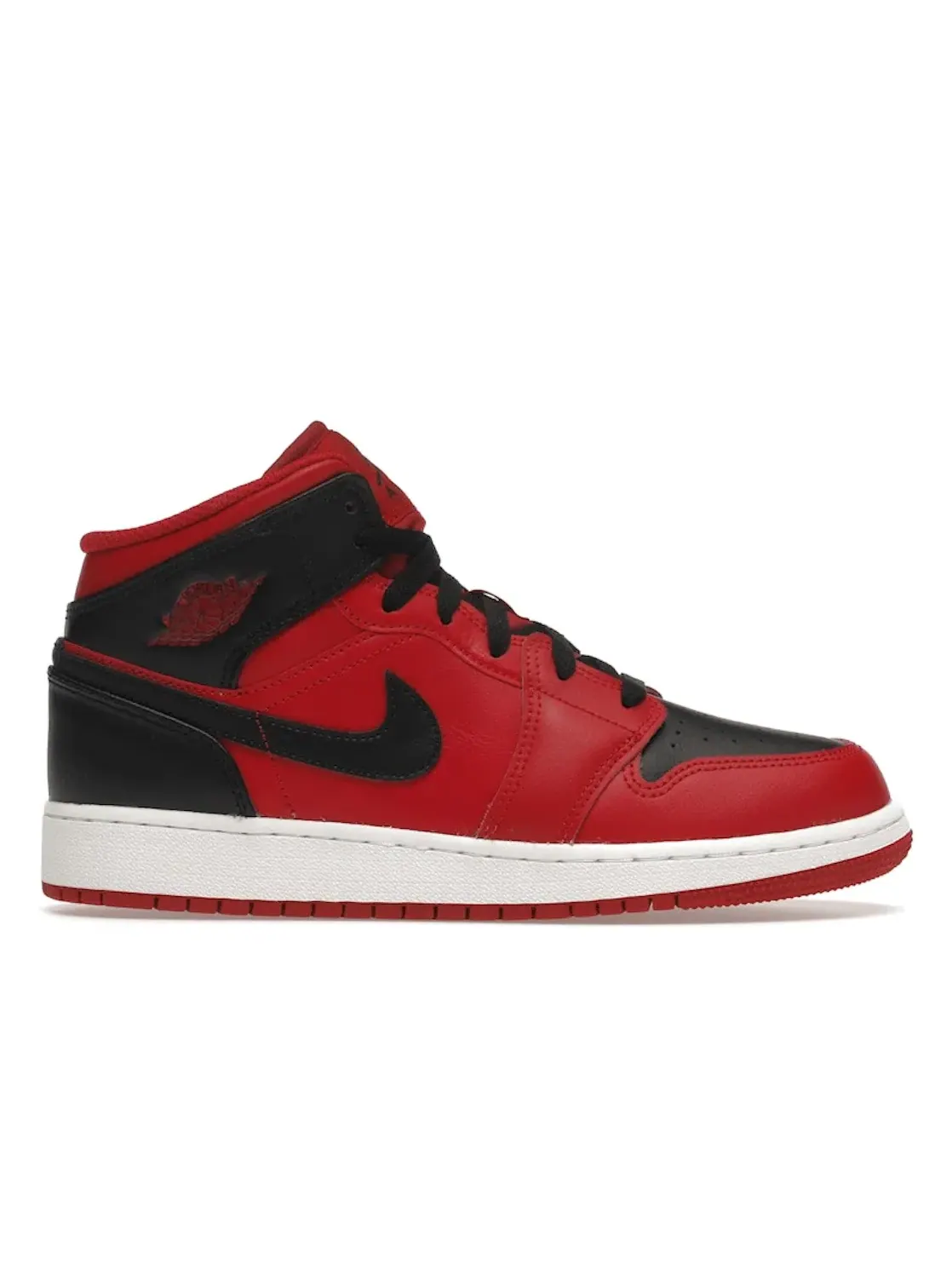 Детские кроссовки с высоким берцем Jordan 1 Mid Reverse Bred (2021) (GS) Jordan — изображение 1 из 4, красный/белый/черный