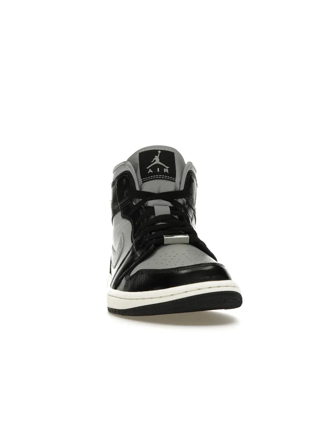 Женские кроссовки Lifestyle Jordan 1 Mid SE Jordan — изображение 2 из 4
