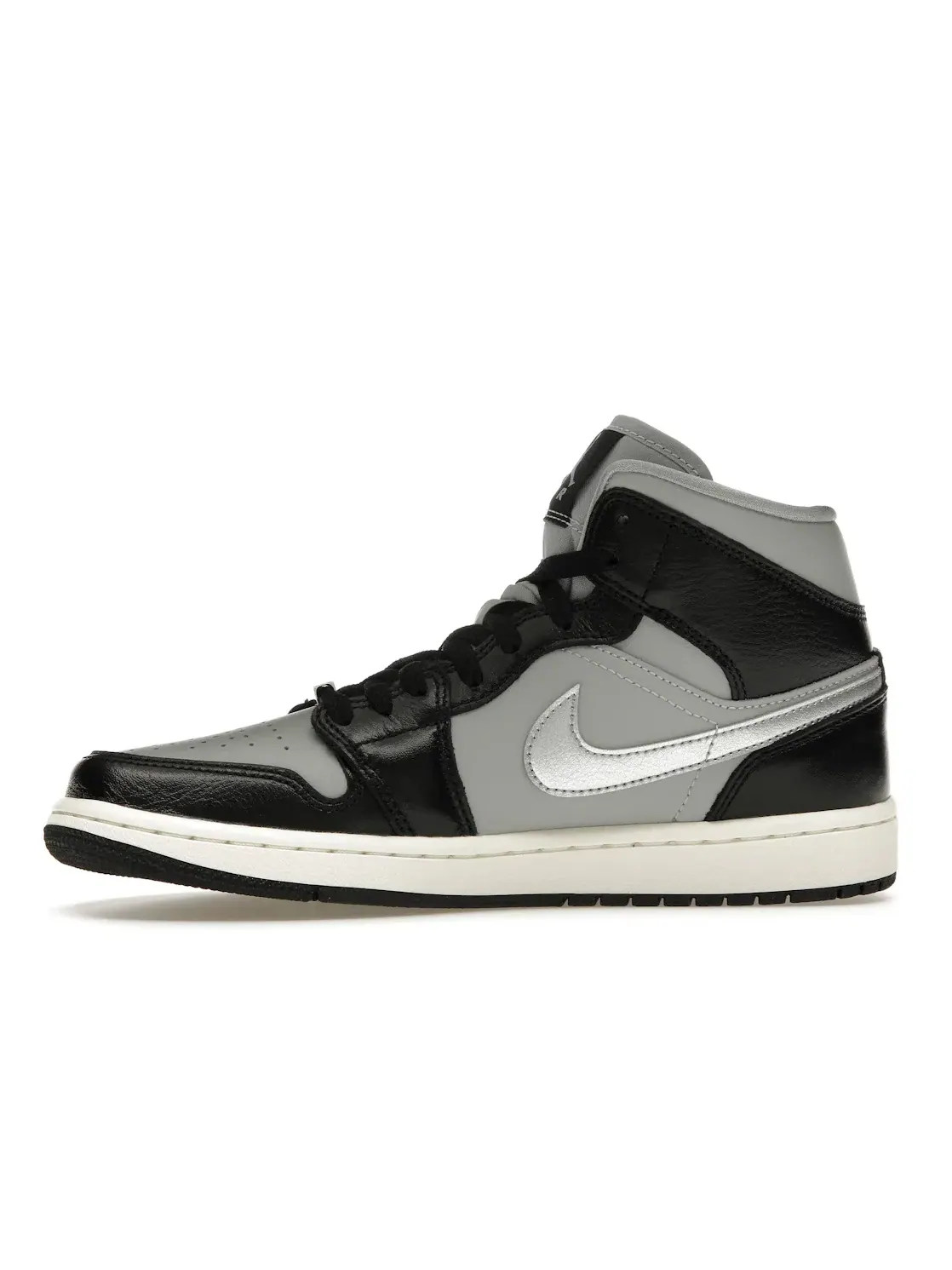 Женские кроссовки Lifestyle Jordan 1 Mid SE Jordan — изображение 3 из 4