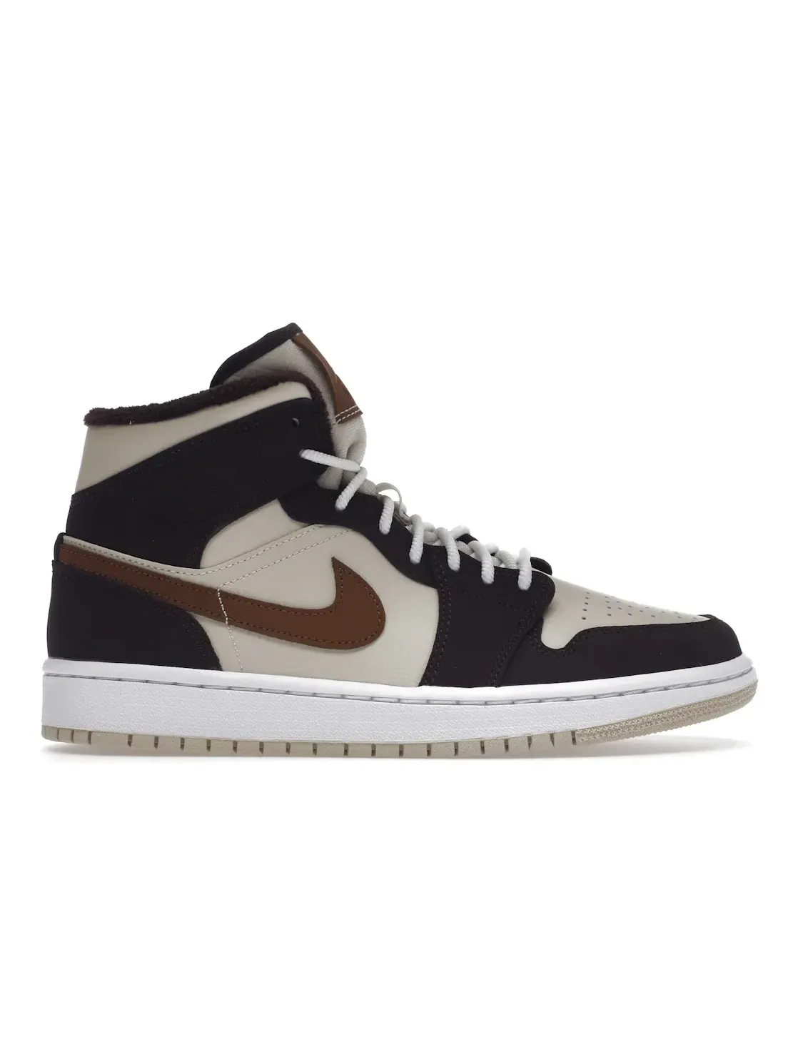 Женские кроссовки Lifestyle с зимней отделкой Jordan 1 Mid SE Brown Basalt Oatmeal — изображение 1 из 4, коричневый//белый