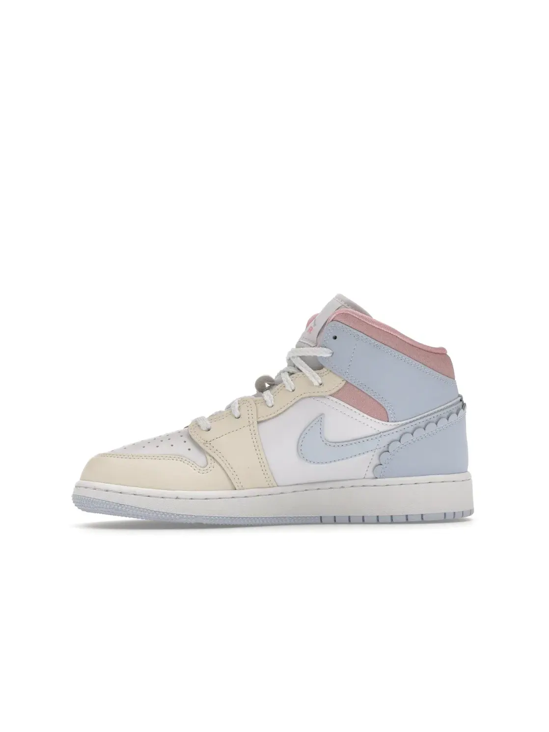 Детские кроссовки повседневные Jordan 1 Mid SE Jordan — изображение 3 из 4