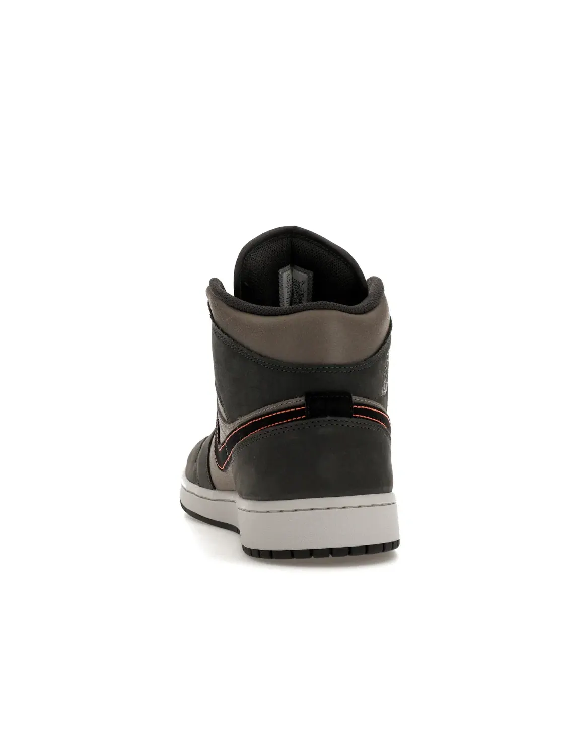 Мужские кроссовки с замшевым и нубуковым верхом Jordan 1 Mid SE — изображение 4 из 4, черный--оранжевый-серый