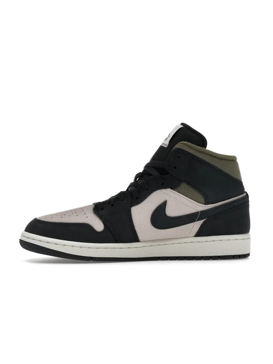 Мужские кроссовки Lifestyle с контрастными акцентами Jordan 1 Mid SE Jordan — изображение 3 из 4
