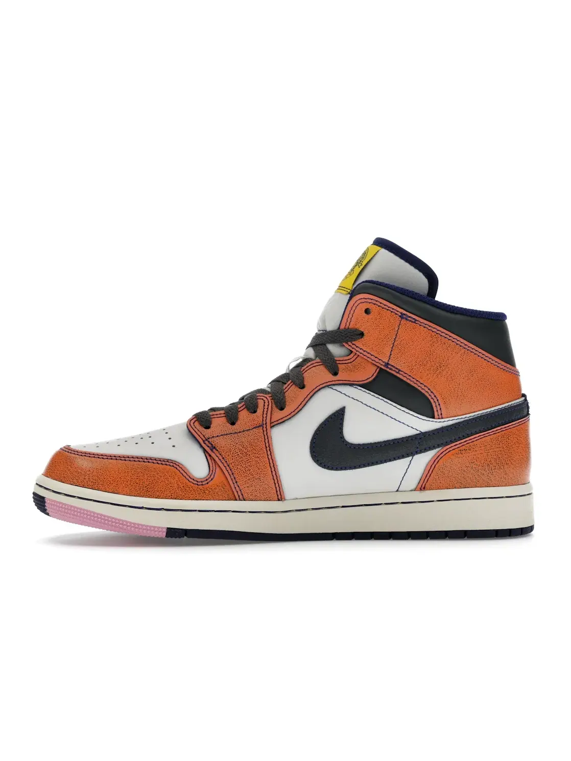 Мужские кроссовки с контрастными вставками Jordan 1 Mid SE Jordan — изображение 3 из 4
