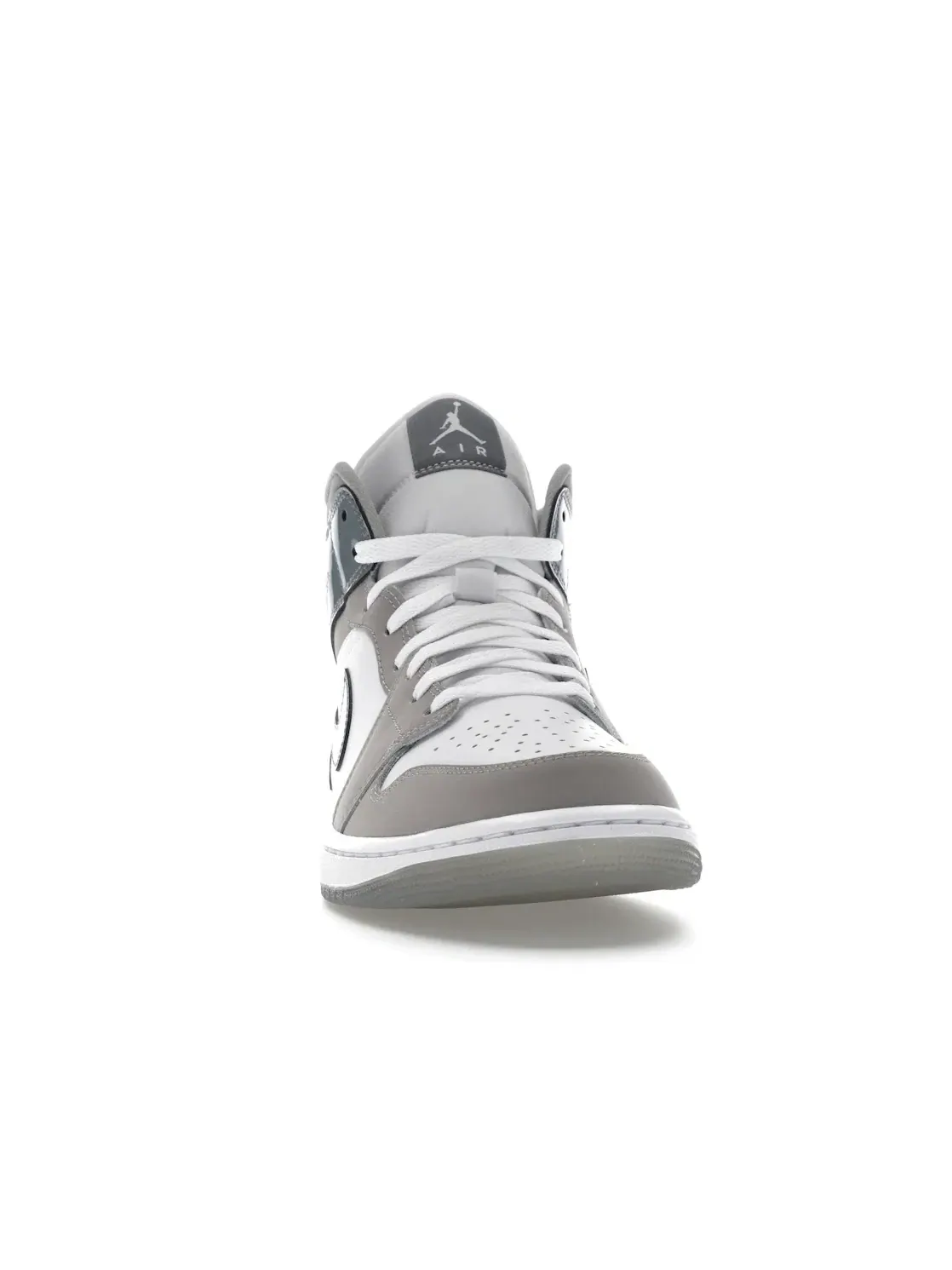 Мужские кроссовки с замшей White/Medium Grey/Cool Grey Jordan 1 Mid SE Jordan — изображение 2 из 4