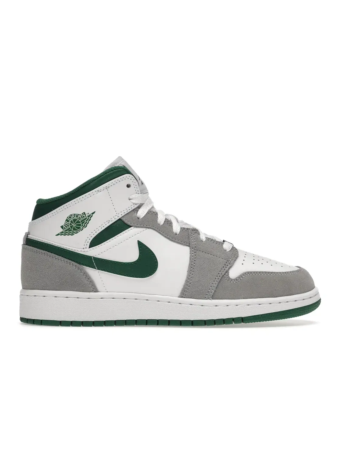 Детские кроссовки для мальчиков с замшевыми вставками Jordan 1 Mid SE Jordan — изображение 1 из 4